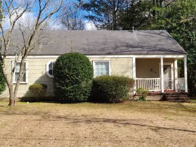 Main picture of 168 Crawford St