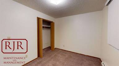 Main picture of 1706 E Main St