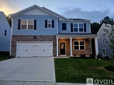 Main picture of 813 Comice Pear Way