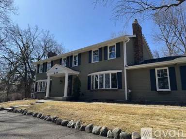 Main picture of 295 Lindawood Ln