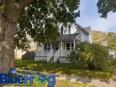 Main picture of 1116 1/2 W 8th St