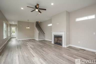 Main picture of 409 S Magnolia St