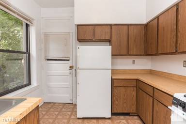 Main picture of 517 N Racine Ave