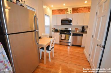 Main picture of 10 Brainerd Rd