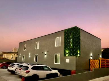 Main picture of 4755 Felton St