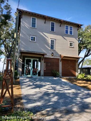 Main picture of 47 Bay Point Rd
