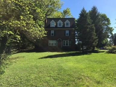 Main picture of 900 Tyler Ave