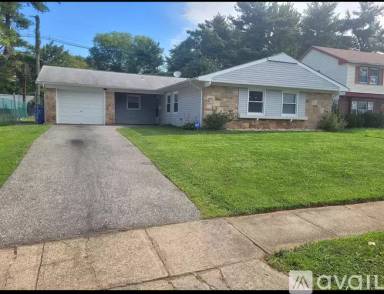 Main picture of 60 Henderson Ln