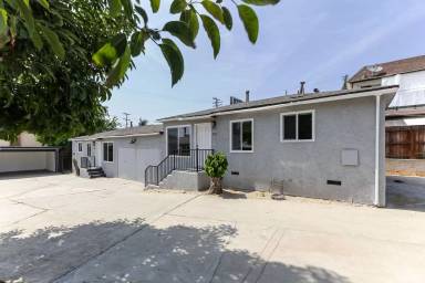 Main picture of 2151 Raymond Ave