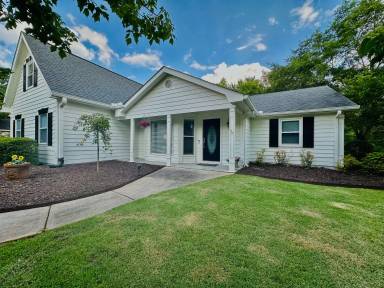 Main picture of 4552 Cedar Dr