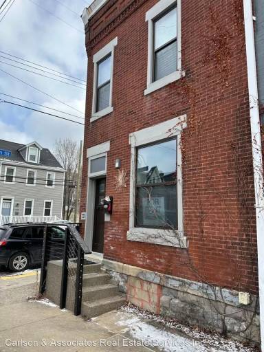 Main picture of 122 N Evaline St
