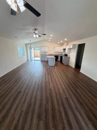 Main picture of 2434 W Park Dr
