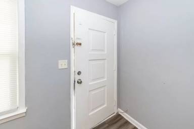 Main picture of 2904 Charlene Dr