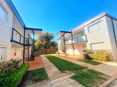 Main picture of 5415 Scott Apartments