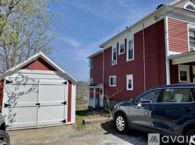 Main picture of 413 Hector St