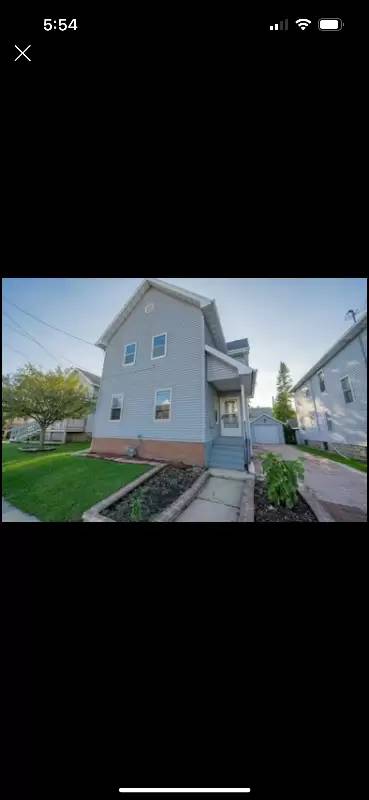 Main picture of 451 Bowen St