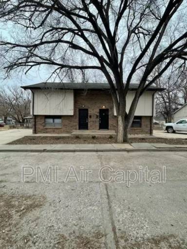 Main picture of 1102 E Morris St