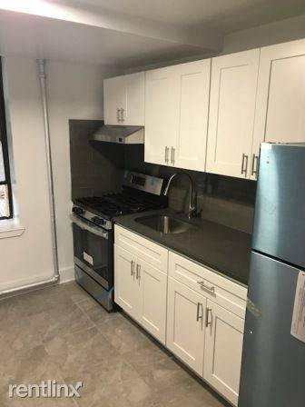 Main picture of 2714 Bainbridge Ave