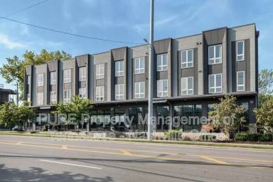 Main picture of 5403 Centennial Blvd