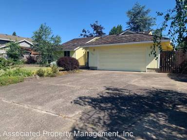 Main picture of 441 NE Hillwood Dr
