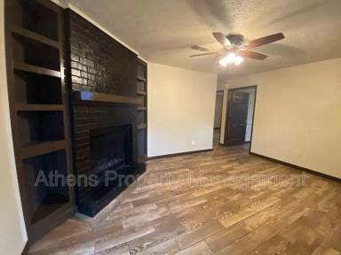 Main picture of 1031 Alpine Ct