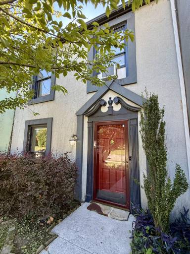 Main picture of 2859 Wynterhall Rd SE