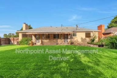 Main picture of 3095 Leyden St