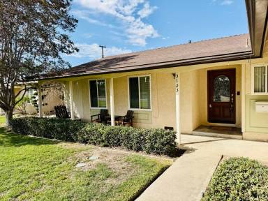 Main picture of 3123 W Teranimar Dr