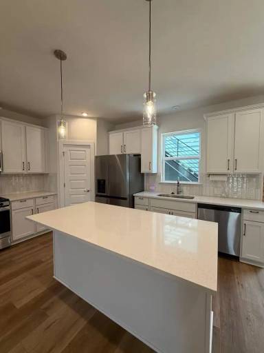 Main picture of 6414 Cowman Way