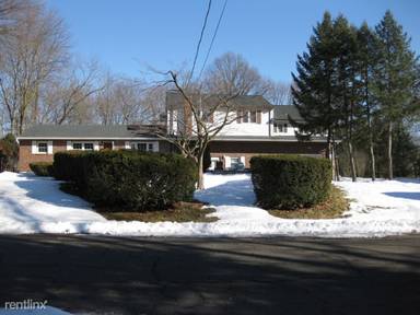 Main picture of 36 Hillsdale Rd