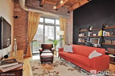 Main picture of 770 W Gladys Ave