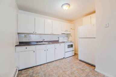 Main picture of 21 Spring St