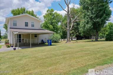 Main picture of 1302 N Wright Rd