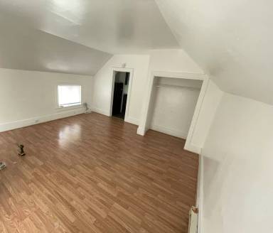 Main picture of 311 S 10th St