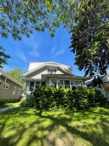 Main picture of 3257 N Bremen St