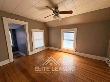 Main picture of 1134 SW Garfield Ave