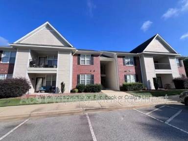 Main picture of 4010 Bardstown Ct