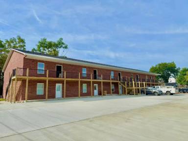 Main picture of 600 E Washington Street - 1