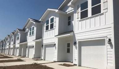 Main picture of 223 Sandhill Pines Dr