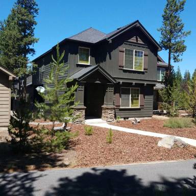 Main picture of 16559 Daisy Pl