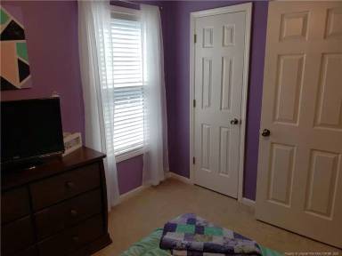 Main picture of 105 Silverberry Ct