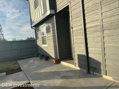 Main picture of 1818 NE 138th Ave