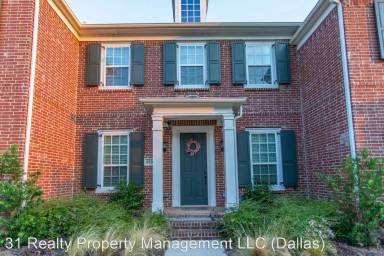 Main picture of 8728 Ice House Dr