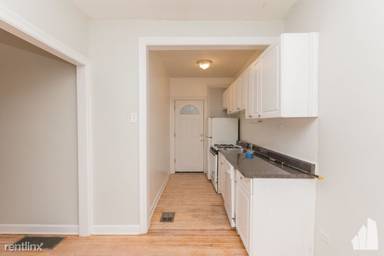 Main picture of 620-28 W Barry Ave