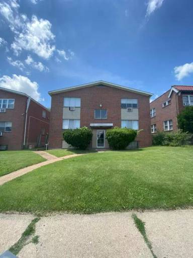 Main picture of 5784 W Florissant Ave