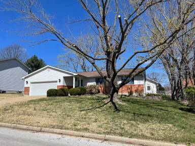 Main picture of 905 Pheasant Hill Dr