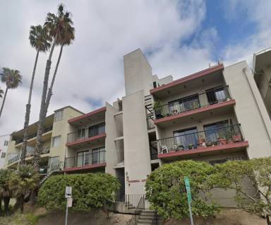 Main picture of 1940 Lakeshore Ave