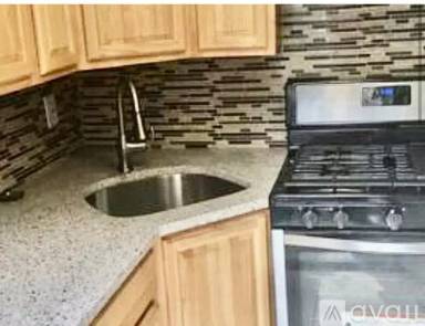 Main picture of 146 226th St