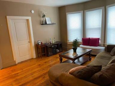 Main picture of 805 Scott Ave