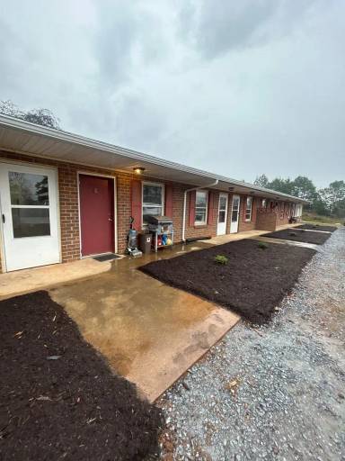 Main picture of 1280 W Gretna Rd